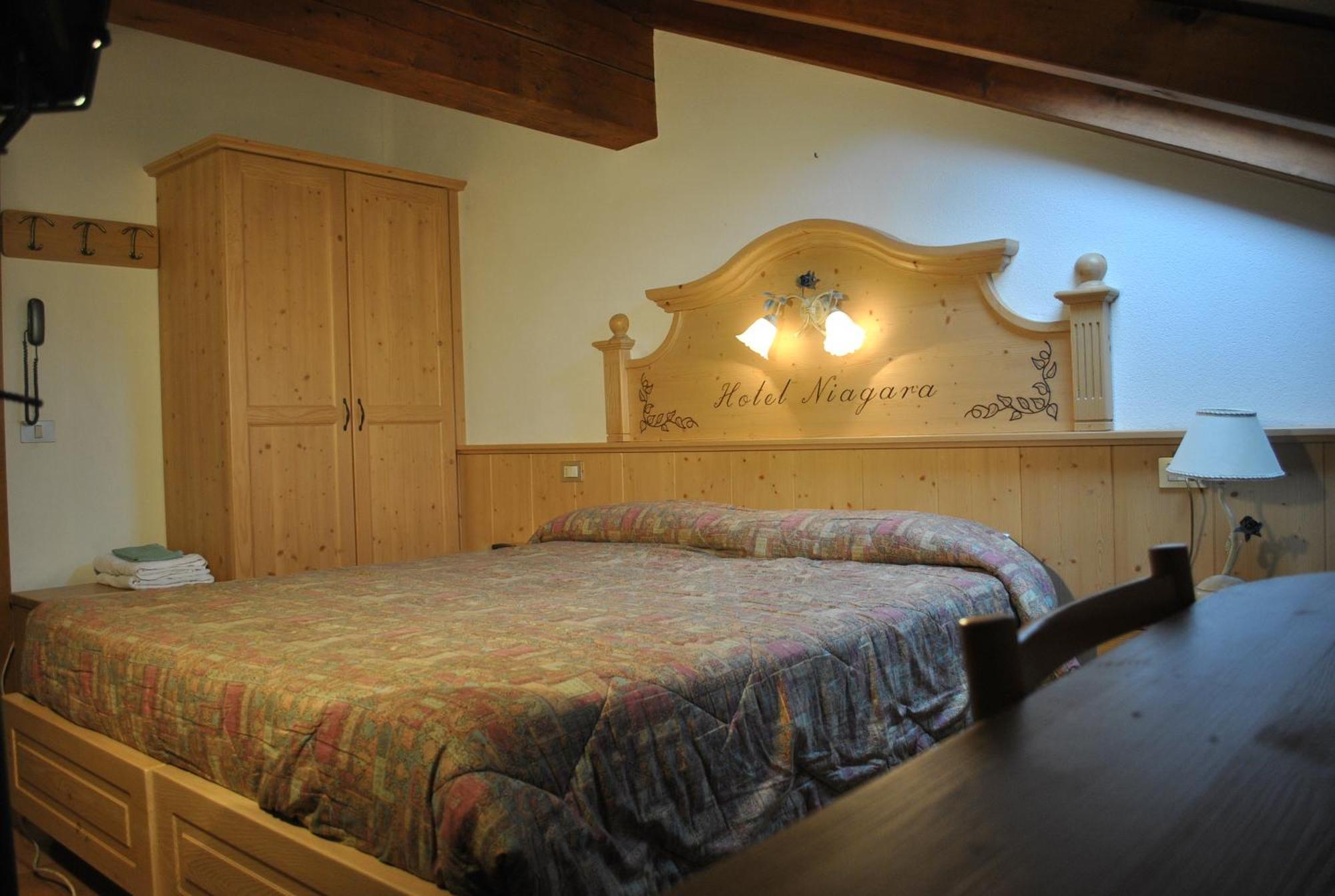 Hotel Niagara Ossana Kültér fotó