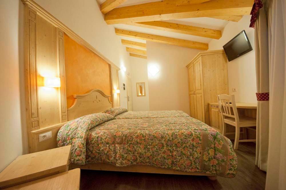 Hotel Niagara Ossana Kültér fotó