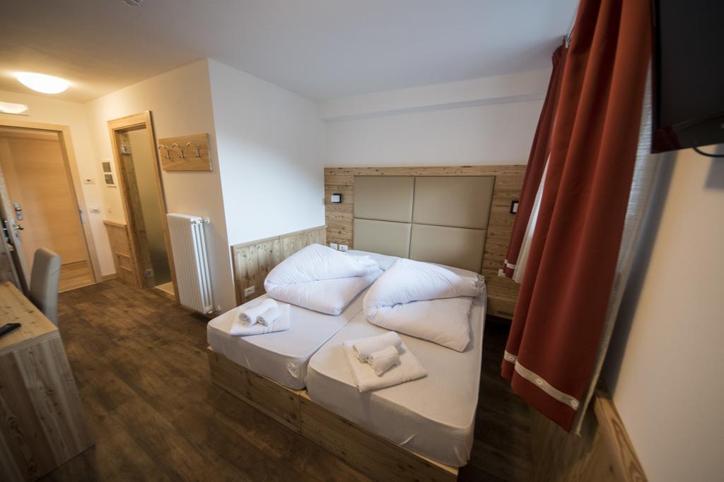 Hotel Niagara Ossana Kültér fotó